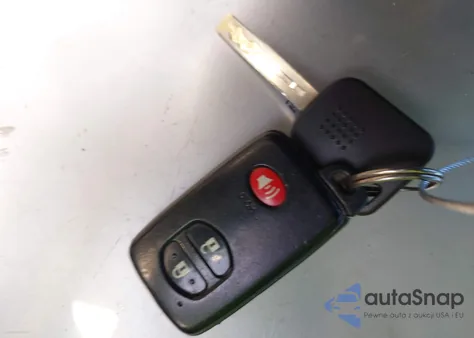 2012 Toyota Prius V Three from USA, damaged, VIN JTDZN3EUXC3070565